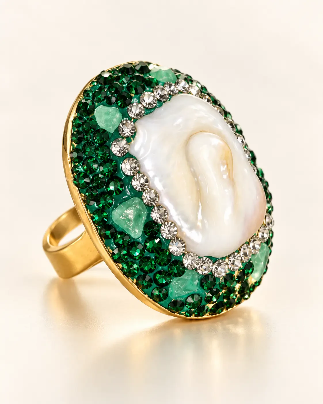 Parure Nacre & Pierre Bleue Impériale — Bague en trois-quarts
