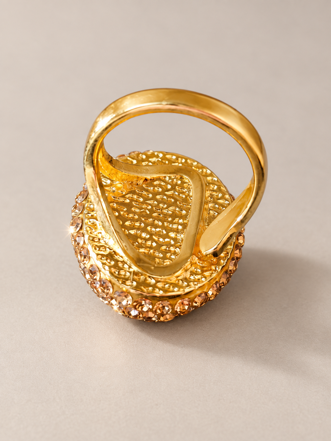 Bague Pierre Bleue & Éclat Champagne — Bague — vue du dos et détail de la monture