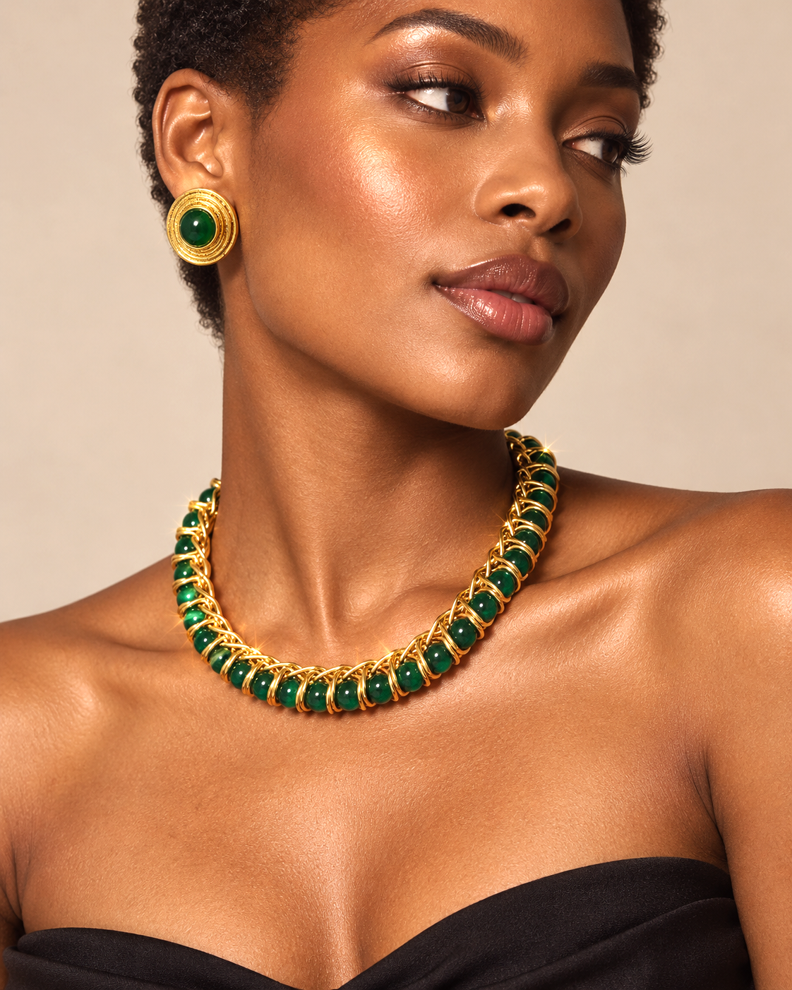 Parure Vert Impérial — Parure portée — collier et boucle d'oreille