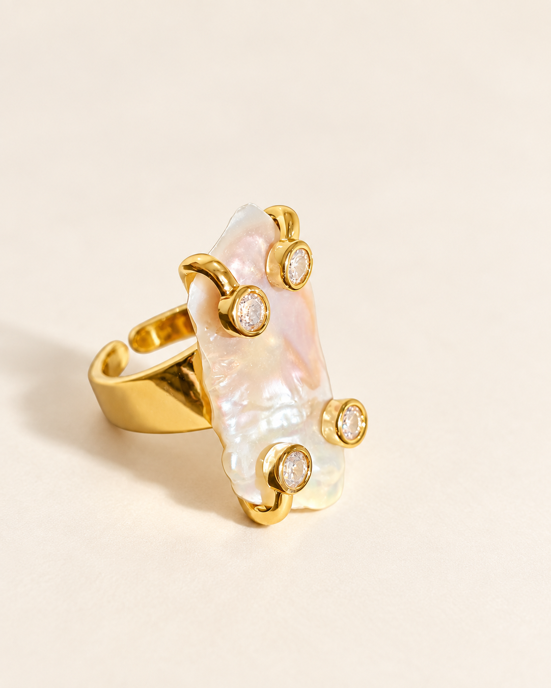 Bague Nacre Baroque & Cristaux Lumineux — Bague — deuxième vue