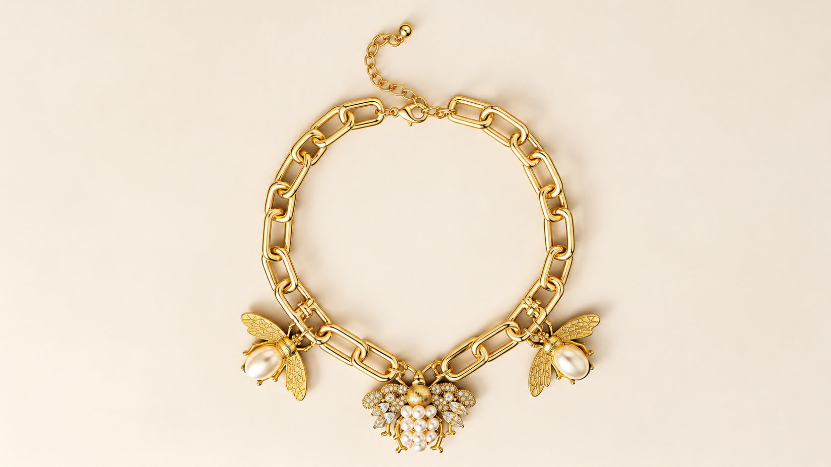 Collier Trois Abeilles Nacrées — Vue complète