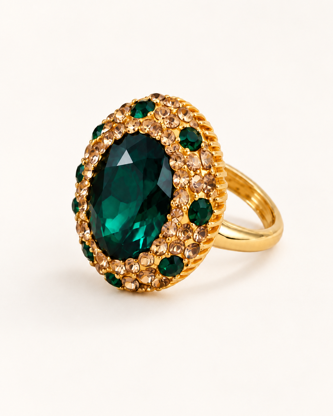 Parure Émeraude Impériale — Bague ajustable — détail de l'anneau