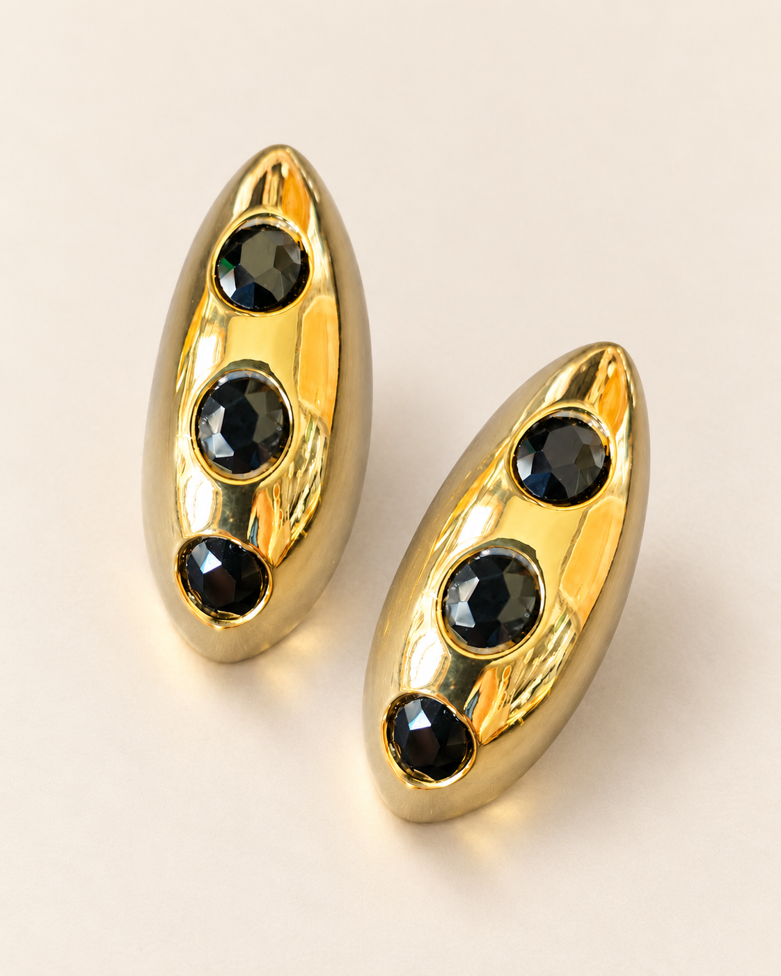 Boucles d'oreilles Éclat Trio — Noir profond — la paire