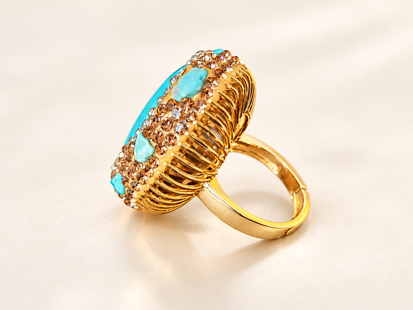 Parure Éclat Turquoise — Bracelet & Bague Dorés — vue de profil
