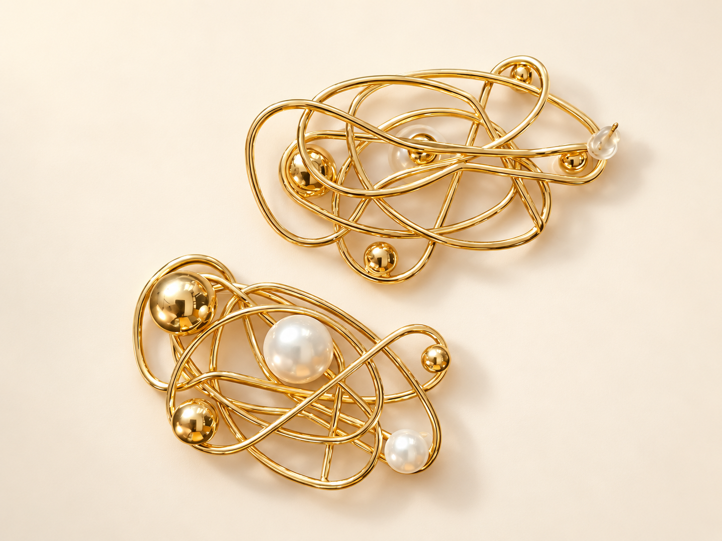 Boucles d'oreilles Orbites Nacrées — Deuxième vue d'ensemble
