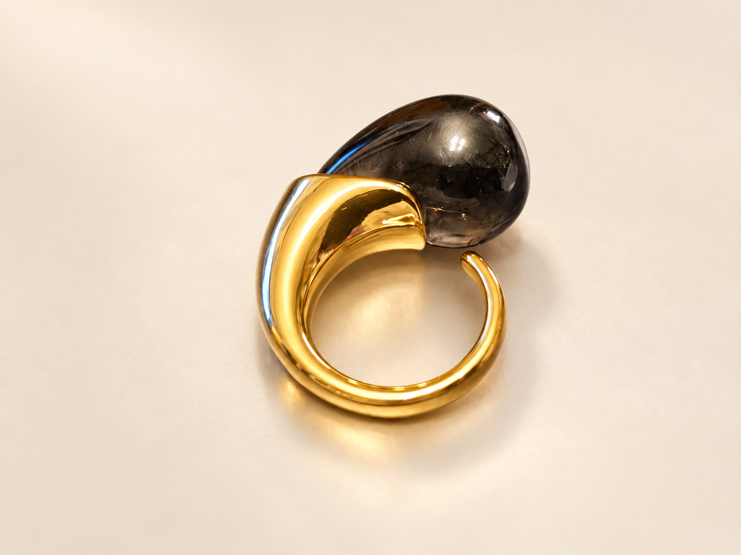 Bague Brume Cabochon Fumé